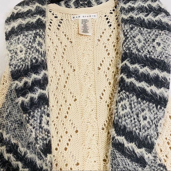 NWOT MAX STUDIO VEST KNIT Cream & FUR Black/Gray - Picture 4 of 10